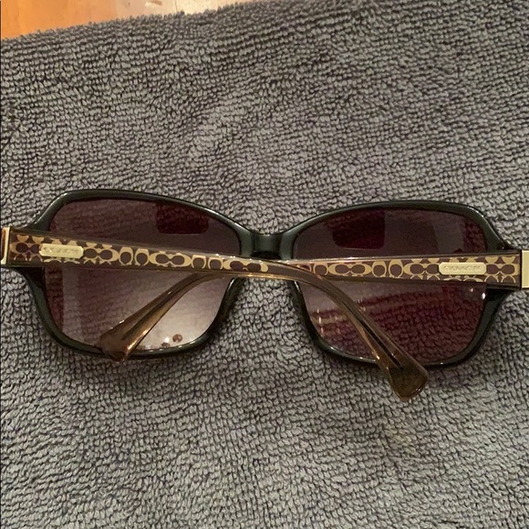 Coach sun glasses - Picture 6 of 6